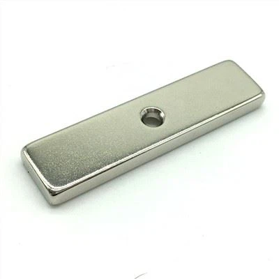 Bloc Maighnéad Le Countersunk